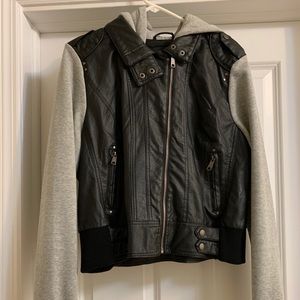 Used- good condition jacket with zipper